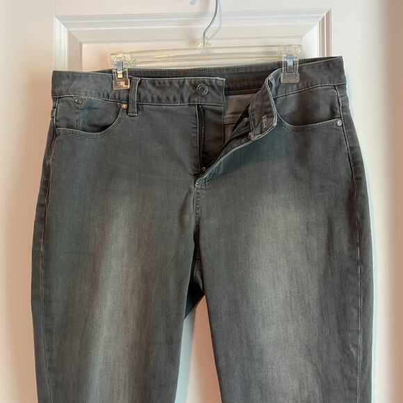 Talbots Signature Gray Ankle Jeans Women’s Size 16 - Picture 4 of 10